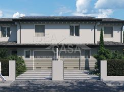 Casa Bi/Trifamiliare in Residenziale