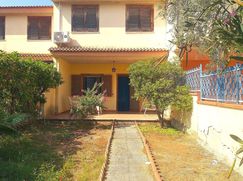Casa Bi/Trifamiliare in Residenziale