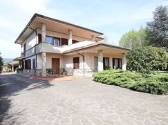 Villa in Residenziale