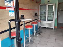 Negozio/Locale commerciale in Commerciale