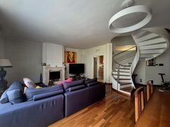Casa Bi/Trifamiliare in Residenziale