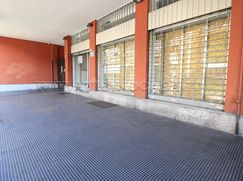 Negozio/Locale commerciale in Commerciale