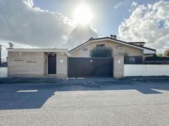 Casa Bi/Trifamiliare in Residenziale