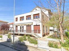 Negozio/Locale commerciale in Commerciale