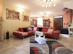 Casa Bi/Trifamiliare in Residenziale