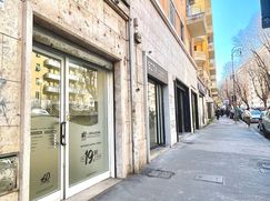 Negozio/Locale commerciale in Commerciale