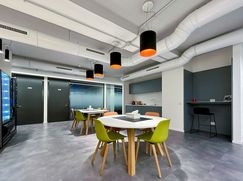 Ufficio in Commerciale