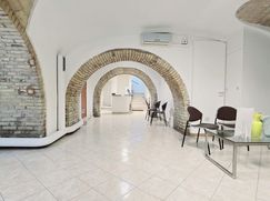 Negozio/Locale commerciale in Commerciale