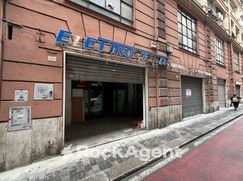 Negozio/Locale commerciale in Commerciale