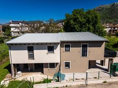 Casa Bi/Trifamiliare in Residenziale