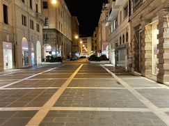 Negozio/Locale commerciale in Commerciale
