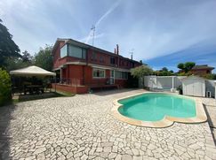 Casa Bi/Trifamiliare in Residenziale