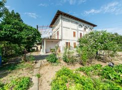 Casa Bi/Trifamiliare in Residenziale