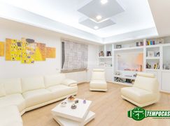 Casa Bi/Trifamiliare in Residenziale