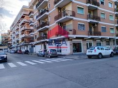Negozio/Locale commerciale in Commerciale