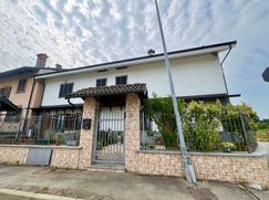 Casa indipendente in Residenziale