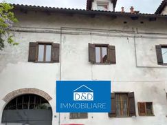 Casa Bi/Trifamiliare in Residenziale