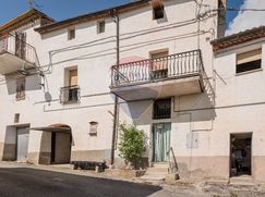 Casa Bi/Trifamiliare in Residenziale