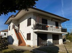 Villa in Residenziale