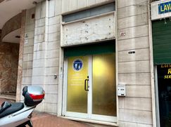 Negozio/Locale commerciale in Commerciale