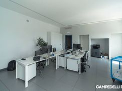Ufficio in Commerciale