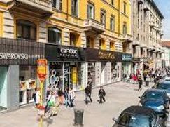 Negozio/Locale commerciale in Commerciale