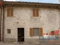 Casa Bi/Trifamiliare in Residenziale