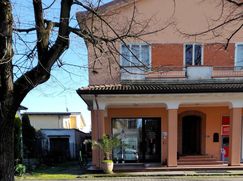 Negozio/Locale commerciale in Commerciale