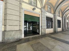 Negozio/Locale commerciale in Commerciale