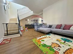 Casa Bi/Trifamiliare in Residenziale