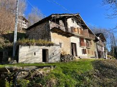Casa Bi/Trifamiliare in Residenziale