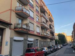 Negozio/Locale commerciale in Commerciale