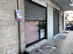 Negozio/Locale commerciale in Commerciale