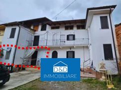 Casa Bi/Trifamiliare in Residenziale