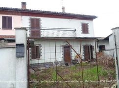 Casa Bi/Trifamiliare in Residenziale