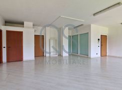 Ufficio in Commerciale