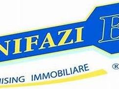 Negozio/Locale commerciale in Commerciale