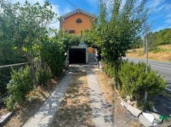 Casa Bi/Trifamiliare in Residenziale