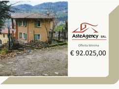 Casa Bi/Trifamiliare in Residenziale