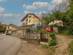 Casa Bi/Trifamiliare in Residenziale
