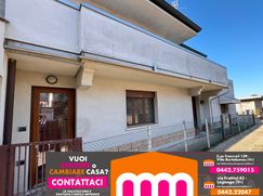 Casa Bi/Trifamiliare in Residenziale