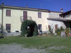 Casa Bi/Trifamiliare in Residenziale