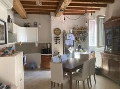 Casa Bi/Trifamiliare in Residenziale