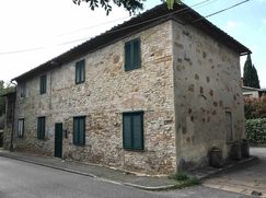 Casa Bi/Trifamiliare in Residenziale