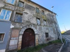 Casa Bi/Trifamiliare in Residenziale