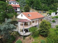 Casa Bi/Trifamiliare in Residenziale