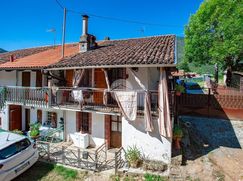 Casa Bi/Trifamiliare in Residenziale