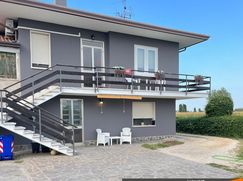 Casa Bi/Trifamiliare in Residenziale