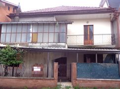 Casa Bi/Trifamiliare in Residenziale