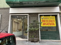 Negozio/Locale commerciale in Commerciale